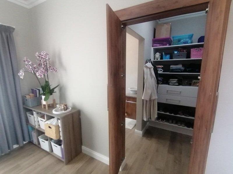 5 Bedroom Property for Sale in Monte Christo Western Cape
